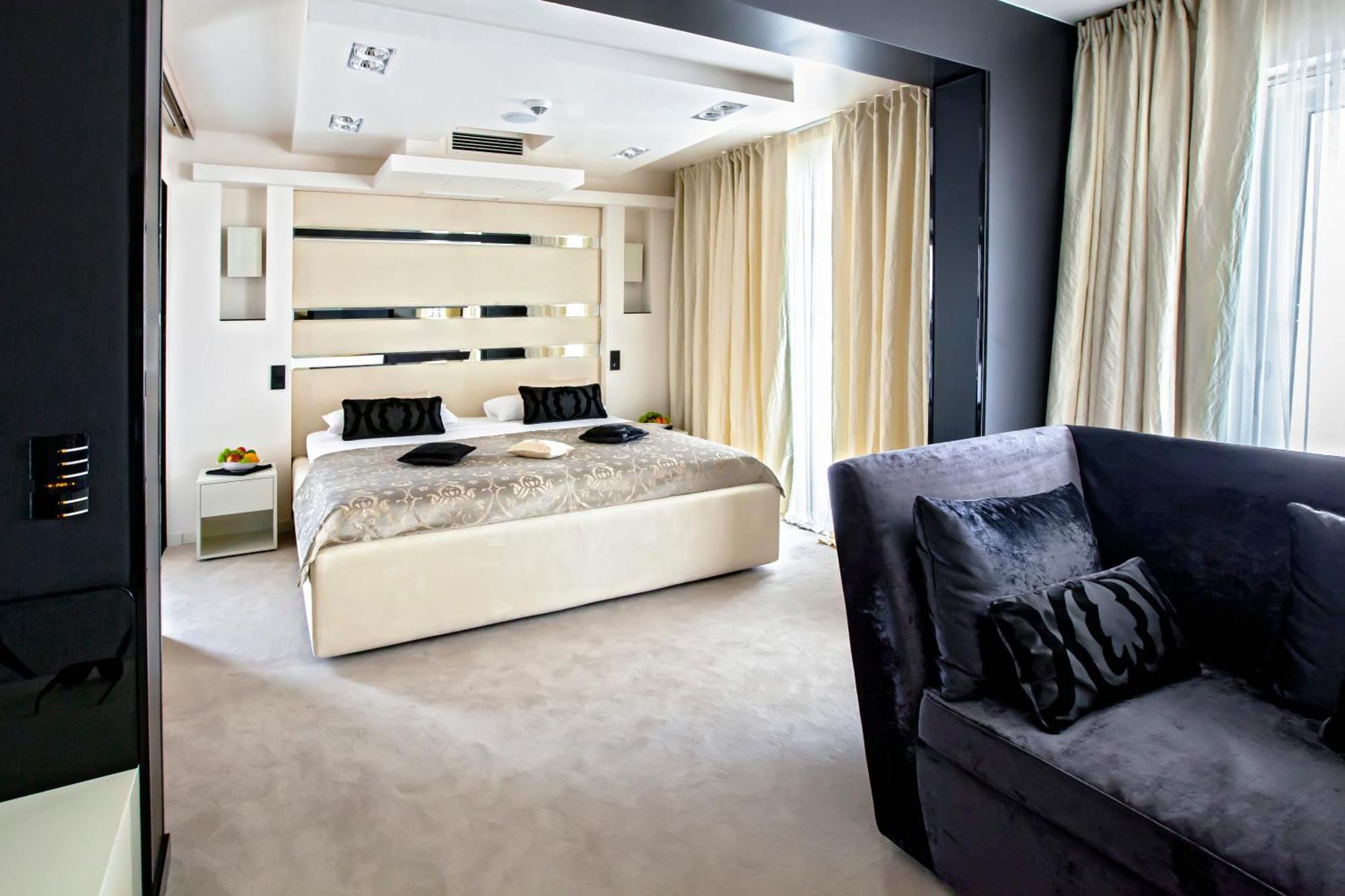 ดาเมียนี ลักชัวรี บูทิก โฮเต็ล แอนด์ สปา Hotel โอมิช ภายนอก รูปภาพ