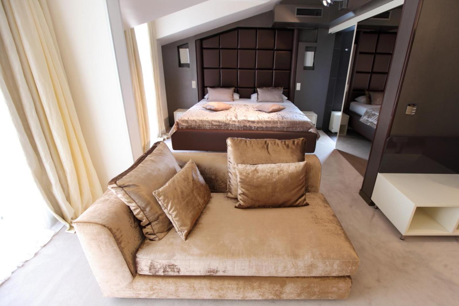 ดาเมียนี ลักชัวรี บูทิก โฮเต็ล แอนด์ สปา Hotel โอมิช ภายนอก รูปภาพ